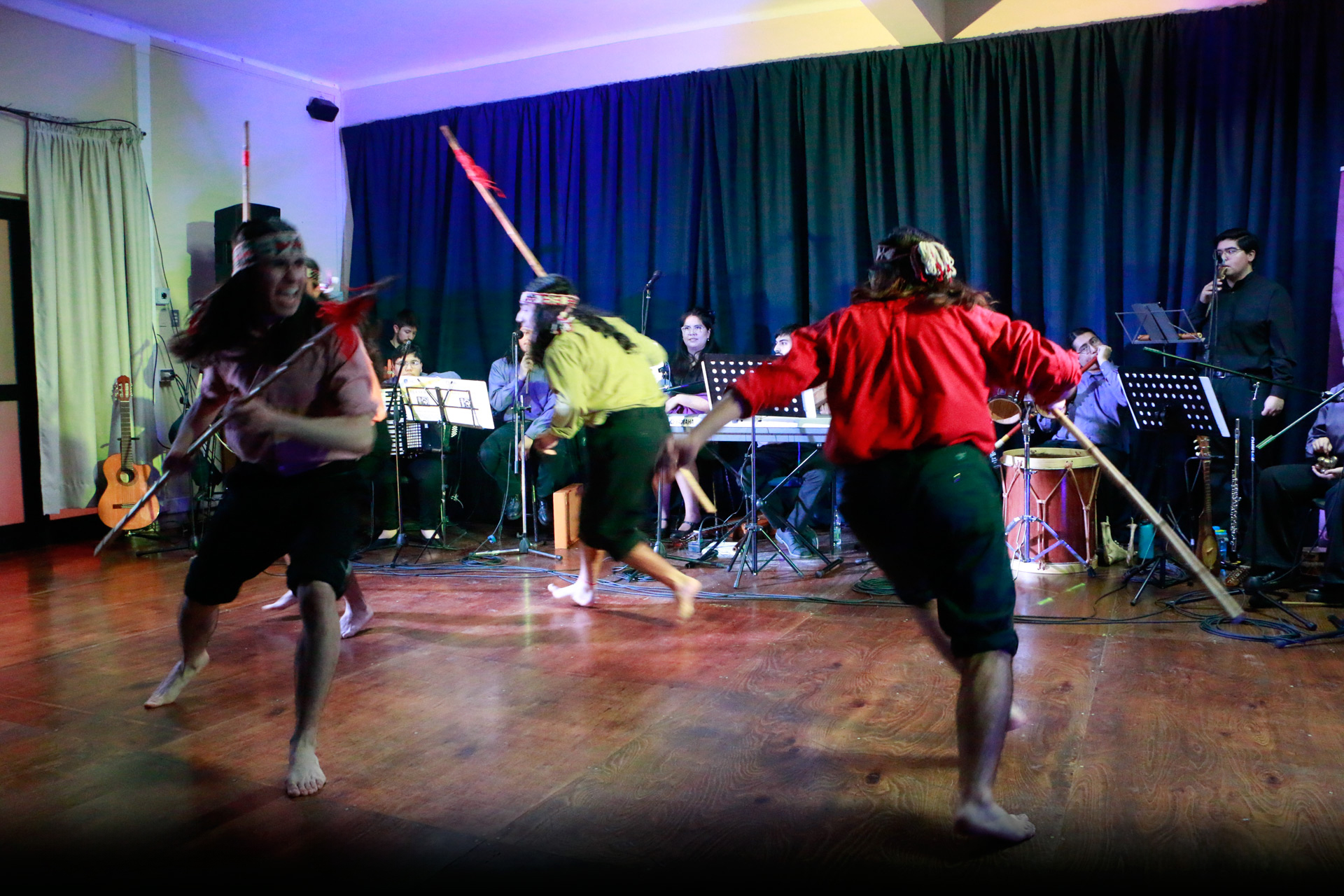 Comunidad UdeC celebró Noche de San Juan con danzas y cantos del