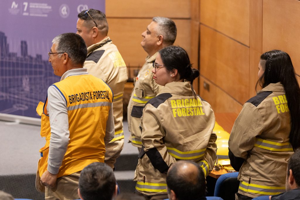 Drones y sistemas de aspersión se suman a las medidas de prevención de incendios forestales para la temporada 2026-2027