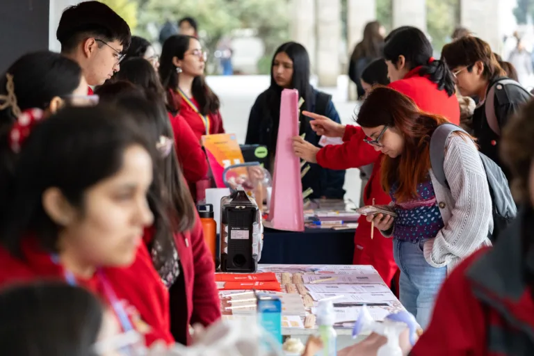 Feria salud sexual y reproductiva