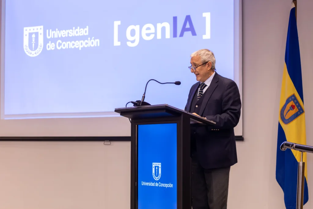 Chile | Ministro Valle participa en lanzamiento de programa interdisciplinario de IA en la UdeC