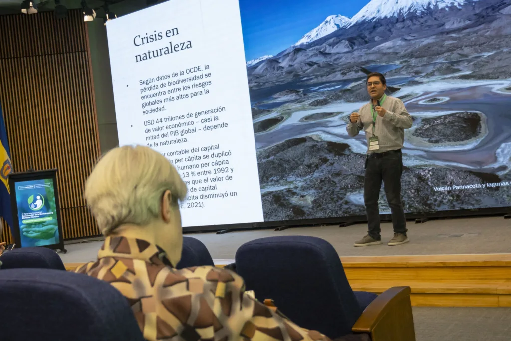 Foro Internacional en Concepción reunió a expertos para integrar conservación, educación, salud y economía