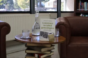 Bibliotecas UdeC albergó charla y taller sobre genealogía