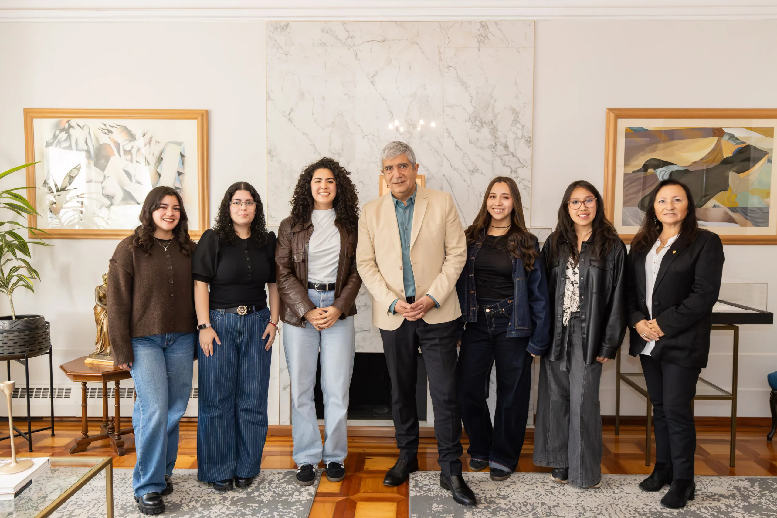 Estudiantes UdeC realizarán intercambios en España y Alemania gracias a Becas UdeC Global