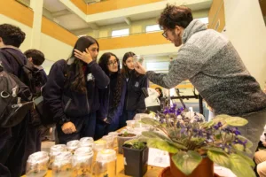 Día Internacional de la Biotecnología convocó a estudiantes, familias y comunidad en torno a la ciencia