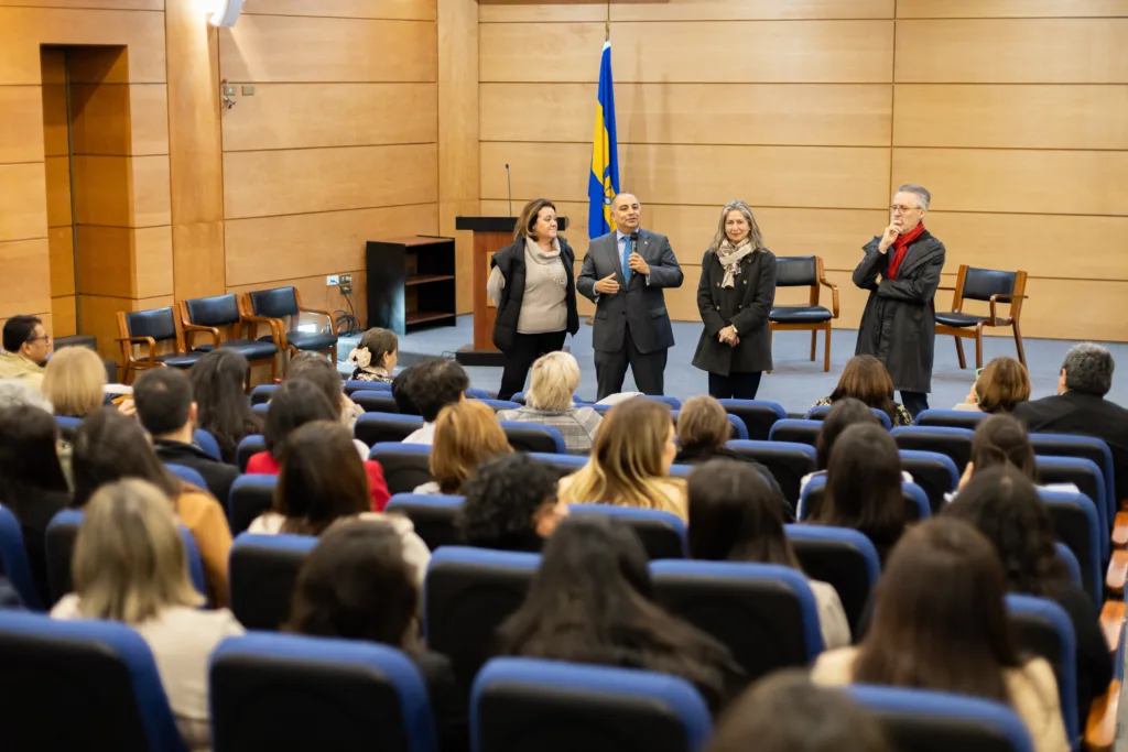 VRID recibe a autoridades universitarias en jornada de diálogo con sus equipos