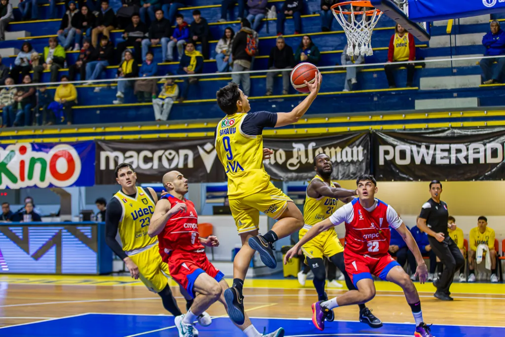 Básquet UdeC obtuvo doble triunfo en la Liga Nacional ante equipos capitalinos