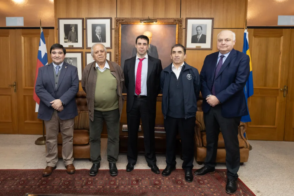 Sindicatos y autoridades universitarias instalan mesa de diálogo permanente con foco en la comunidad funcionaria