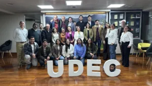 Medicina fortalece su vínculo con egresados y egresadas y proyecta su Red Alumni