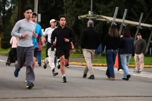 Comunidad universitaria se movió por su corazón en corrida y caminata recreativa