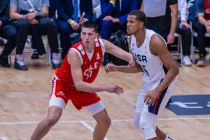 Selección chilena de básquetbol no pudo ante la solidez de EE.UU. en Santiago
