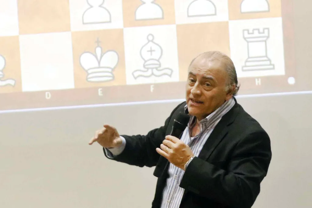 Iván Morovic en la Universidad de Concepción: “El ajedrez es un deporte para todos”