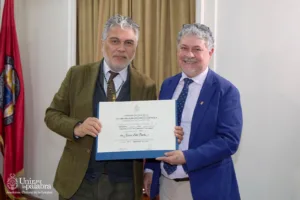 Academia Chilena de la Lengua distingue a académico UdeC por su aporte al estudio del español chileno