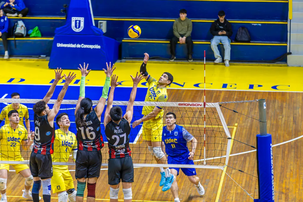 Tres victorias en inicio de Liga A1: Vóleibol UdeC demostró un gran nivel en la Casa del Deporte