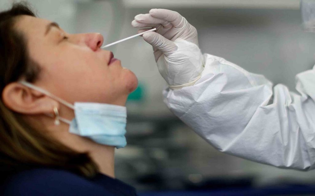 UdeC aplicará test rápido de antígenos para detectar eventuales casos de Covid-19