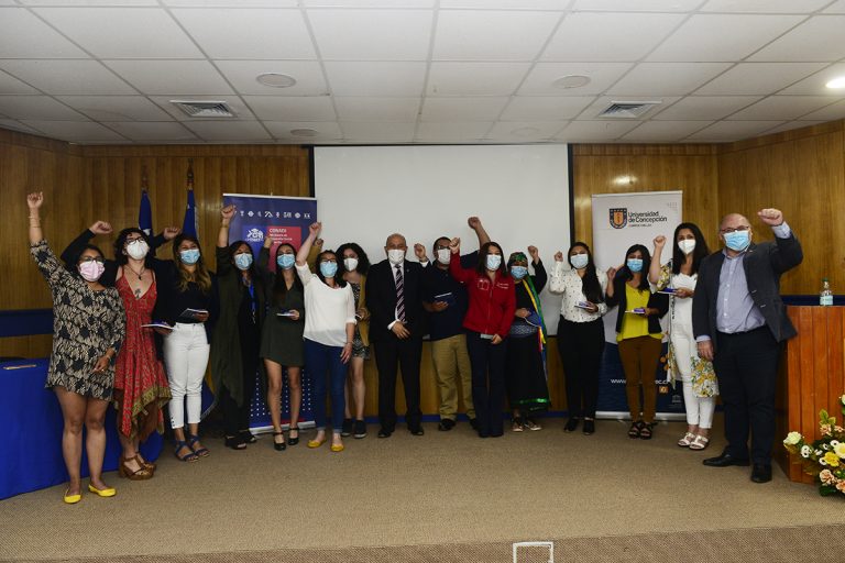 Campus Chillán: Realizan ceremonia de cierre de programa intercultural con jóvenes y profesionales