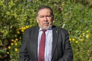 Dr. Manuel Sánchez Olate