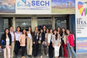 Académica de Odontología UdeC destacó como invitada a exponer en congreso internacional de endodoncia