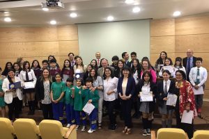 UdeC premia a estudiantes de 8 colegios y liceos de Biobío en concurso escolar de proyectos científicos
