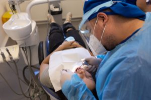 En todos los campus: Estudiantes UdeC podrán acceder a intervención dental de terceros molares a bajo costo