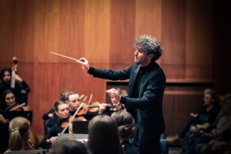 Beethoven y Tchaikovsky: Orquesta Sinfónica abre ciclo de Arrau con Sinfónico N°3