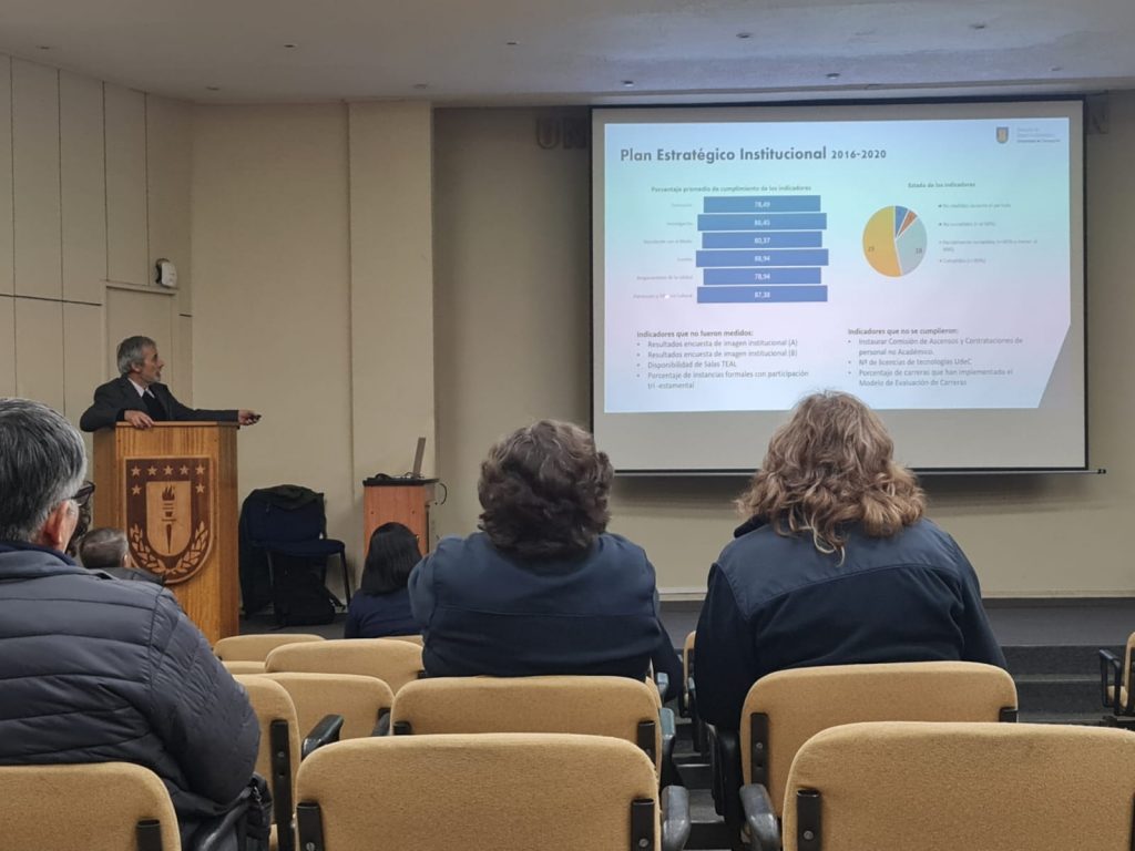 Comunidad de Campus Los Ángeles se prepara en conjunto para el proceso de Acreditación Institucional