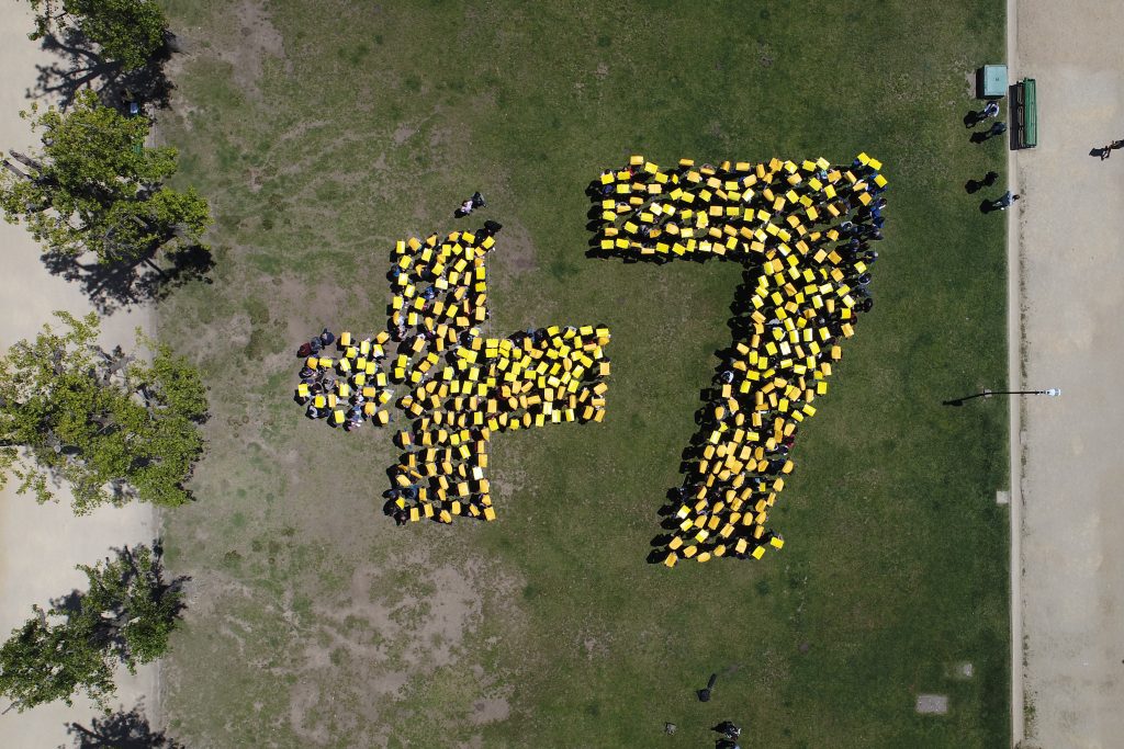 Con fotografía masiva: Comunidad UdeC se une para celebrar los 7 años de acreditación