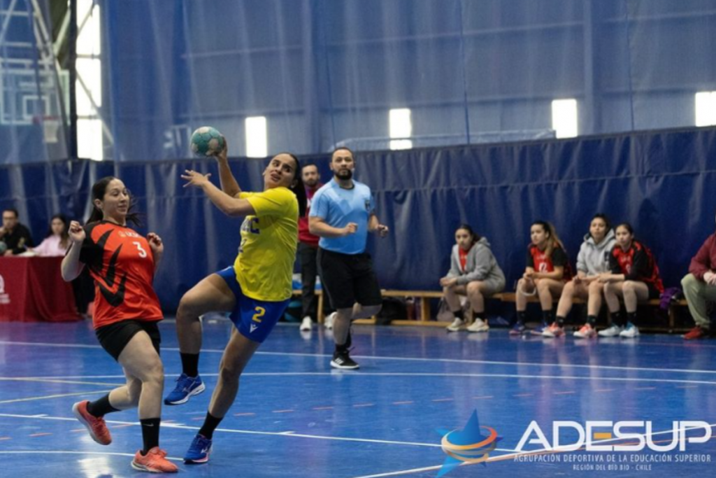 Balonmano Femenino UdeC jugará la final del torneo organizado por Adesup