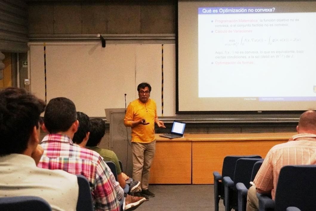 Académico UdeC participa en encuentros científicos en Santiago