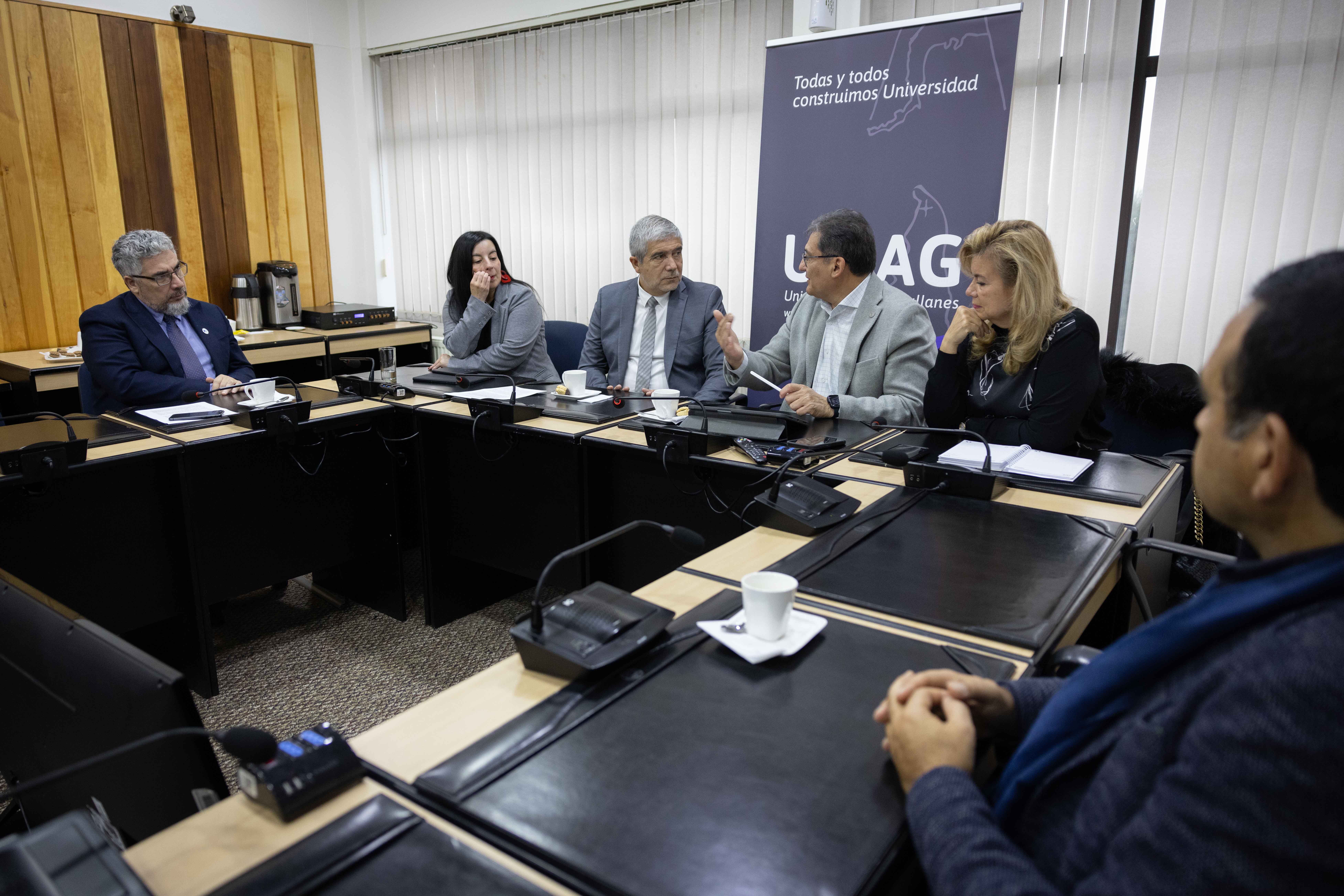 UdeC fortalece alianzas estratégicas para el desarrollo científico en Magallanes y la Antártica