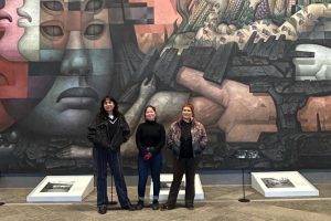 Conversatorio UdeC aborda la visión y experiencia femenina en el muralismo contemporáneo