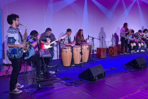 Más de 100 estudiantes dieron vida a la muestra semestral de cursos artísticos y culturales de la DISE