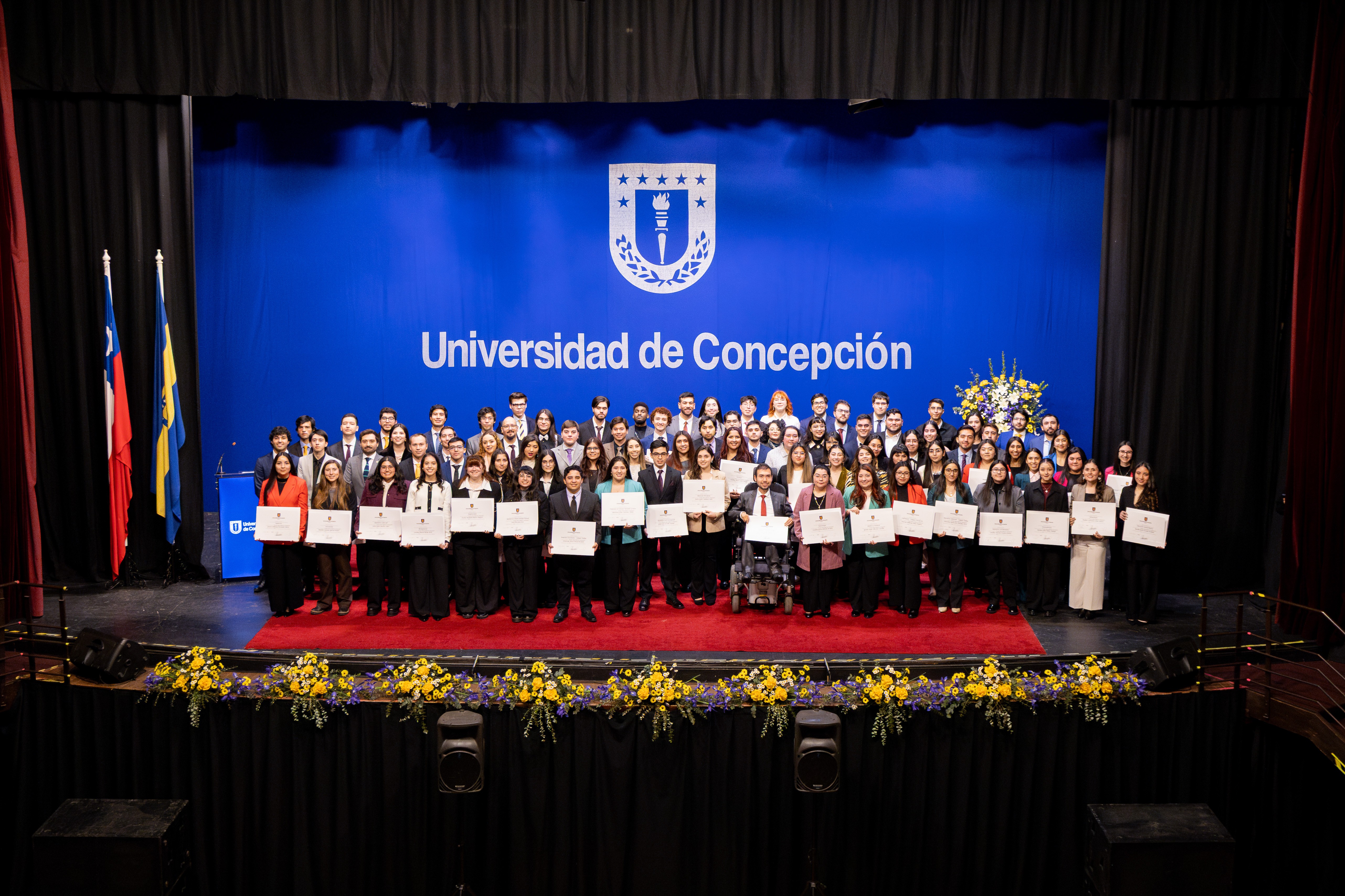 Compromiso y excelencia académica:  85 egresadas y egresados fueron galardonados con el Premio Universidad de Concepción