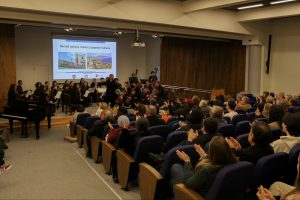 Facultad de Humanidades y Arte UdeC disfrutó de concierto de música clásica y popular italiana