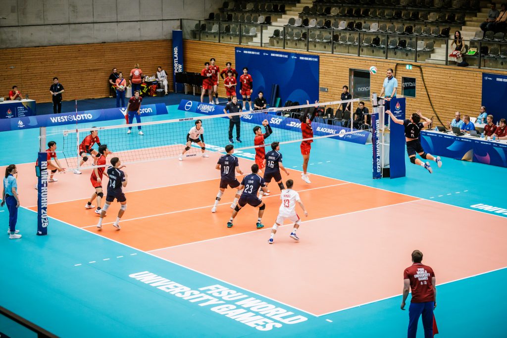 Vóleibol masculino UdeC no pudo con Japón y luchará por lugares secundarios en los Juegos Mundiales Universitarios