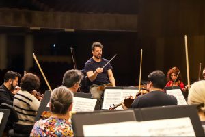 Orquesta Sinfónica UdeC celebra 73 años con concierto dirigido por el destacado director Paolo Bortolameolli