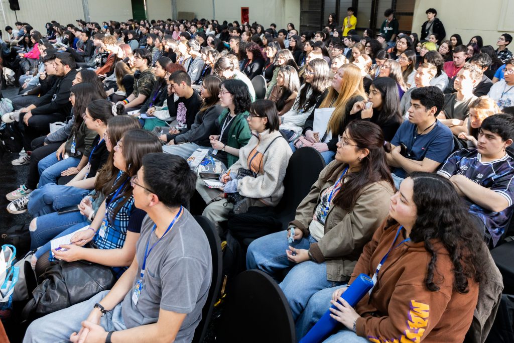 Estudiantes encuentro de bioquímica UdeC