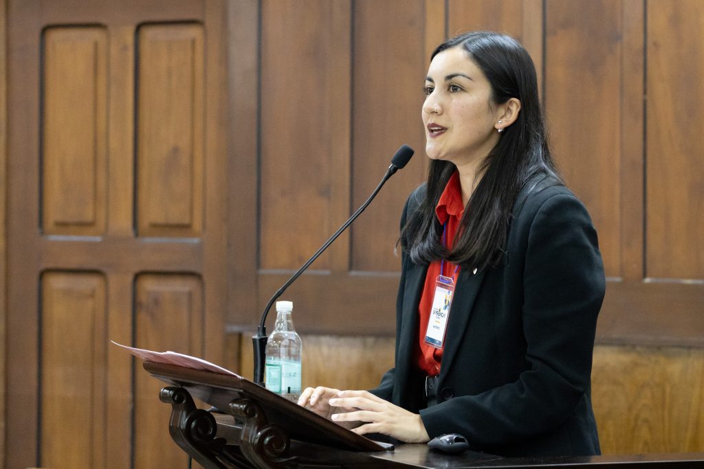 La jefa provincial de Educación, Claudia Sagredo.
