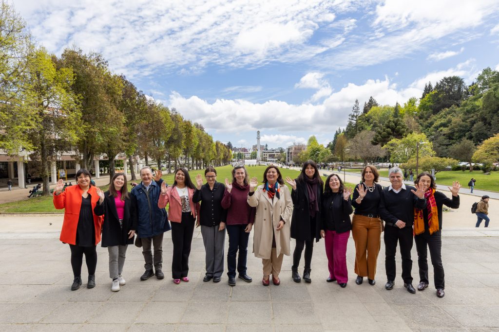 Miembros de la Red de Ombuds y Mediadores Universitarios de Chile