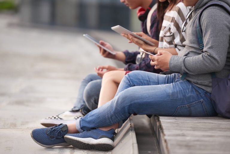 Adolescentes tecnología