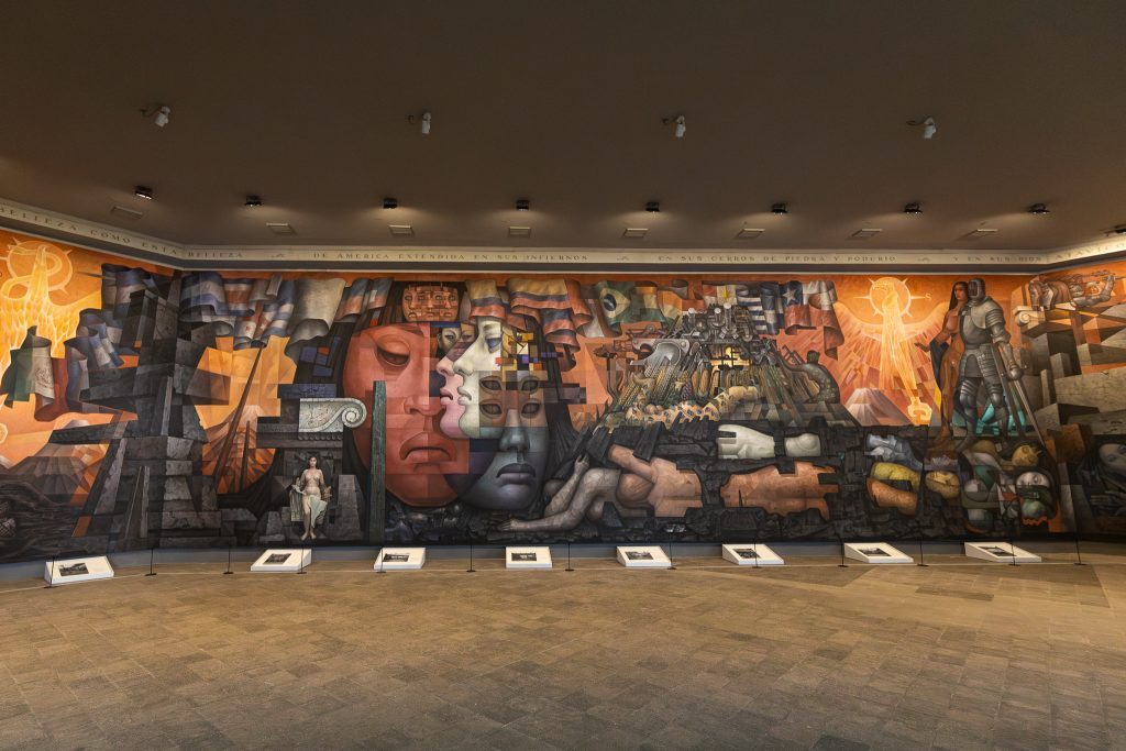 Mural Presencia de América Latina(Esteban Paredes Drake, DirCom UdeC.