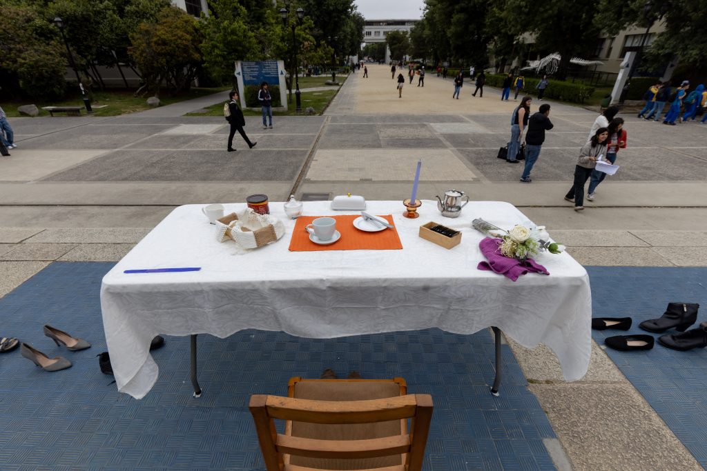 Intervención artística en el Foro.