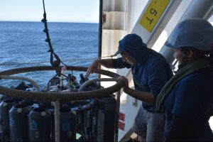 recuperación de instrumentos en la Fosa de Atacama