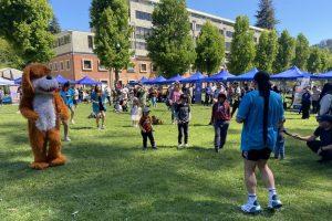 UdeC celebra la Semana de la Niñez y la Adolescencia con una nutrida programación abierta a la comunidad UdeC celebra la Semana de la Niñez y la Adolescencia con una nutrida programación abierta a la comunidad