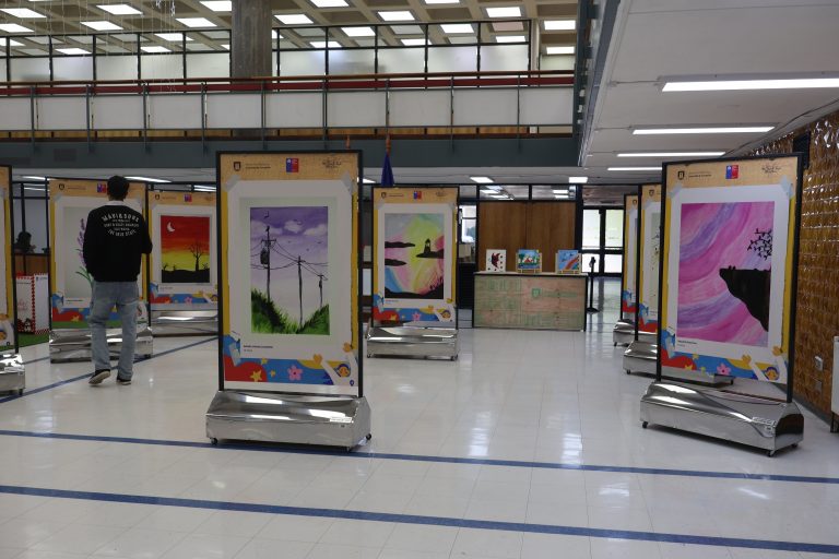 Exposición de obras de pacientes oncopediátricos