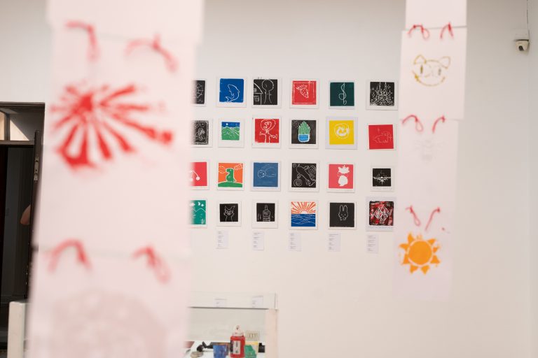 Muestra de educación artística interdisciplinaria