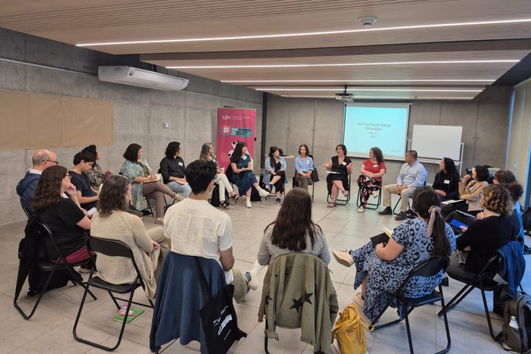 Formación en diálogos comunitarios