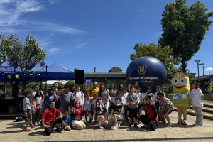 Campus Los Ángeles UdeC dio inicio a Vacaciones Entretenidas 2026 con show circense