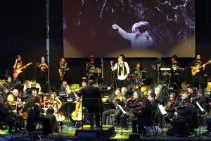 Quique Neira y Sinfonica UdeC