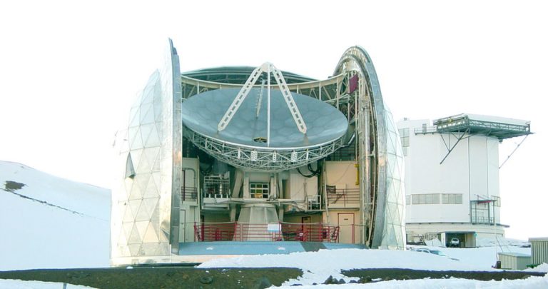 Llega a Chile desde Hawái el radiotelescopio LCT, para buscar cometas, nuevos planetas y galaxias