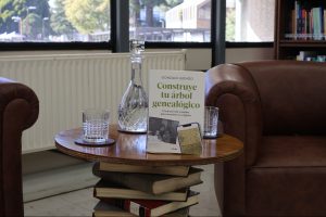 Bibliotecas UdeC albergó charla y taller sobre genealogía